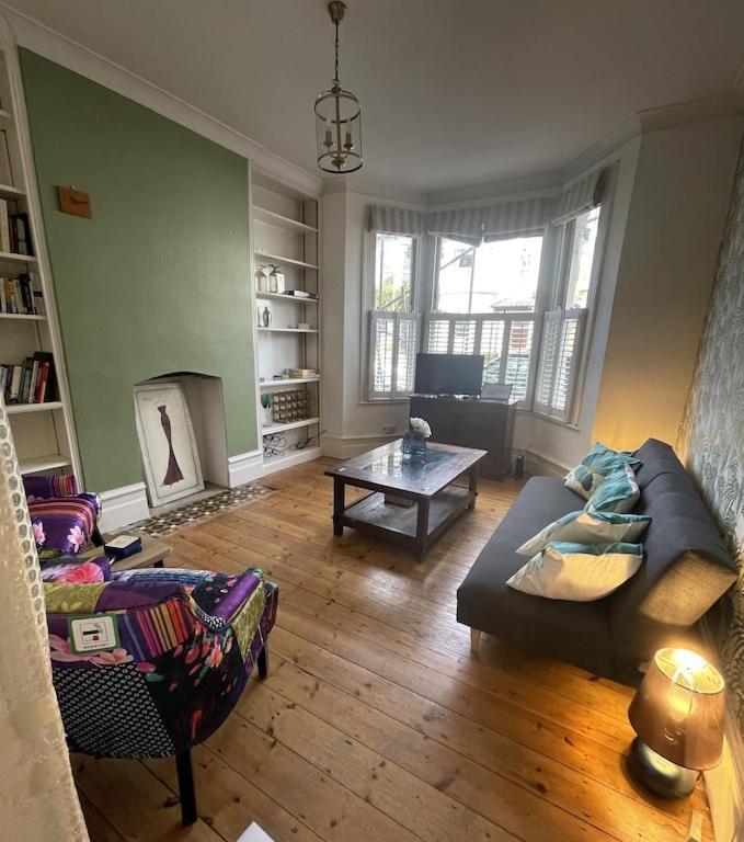 Beautiful Ground Floor Garden Flat Apartment ลอนดอน ภายนอก รูปภาพ